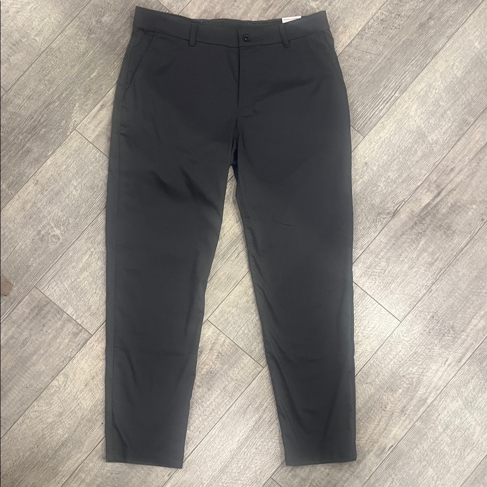 Nike Men's Standard Fit Golf Chinos- Size 36x34- NWT